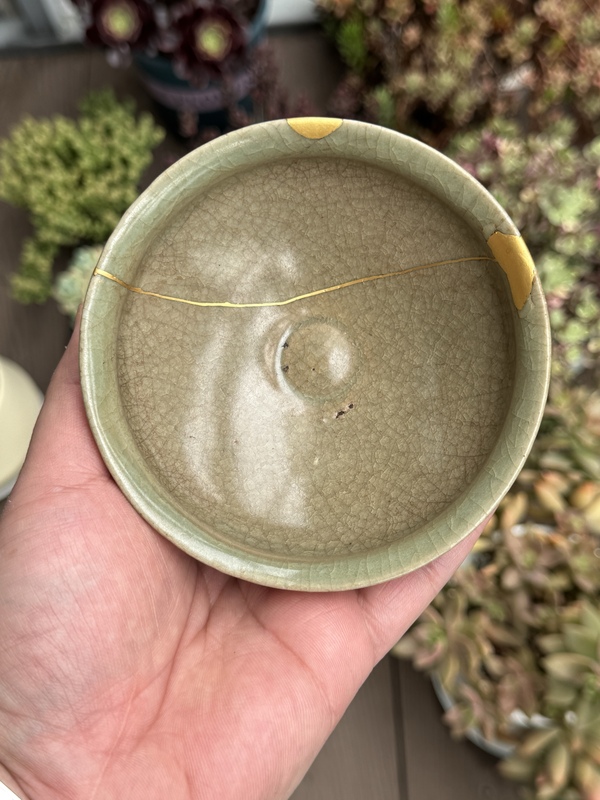 古玩陶瓷龍泉青瓷束口盞拍賣，當(dāng)前價格3600元