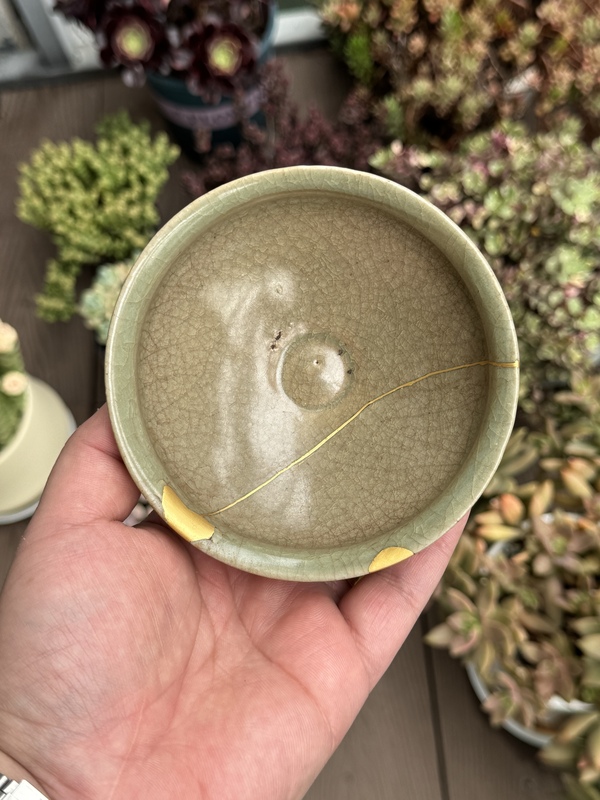 古玩陶瓷龍泉青瓷束口盞拍賣，當(dāng)前價格3600元