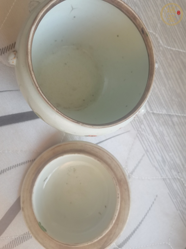 古玩陶瓷粉彩花卉紋粥罐真品鑒賞圖