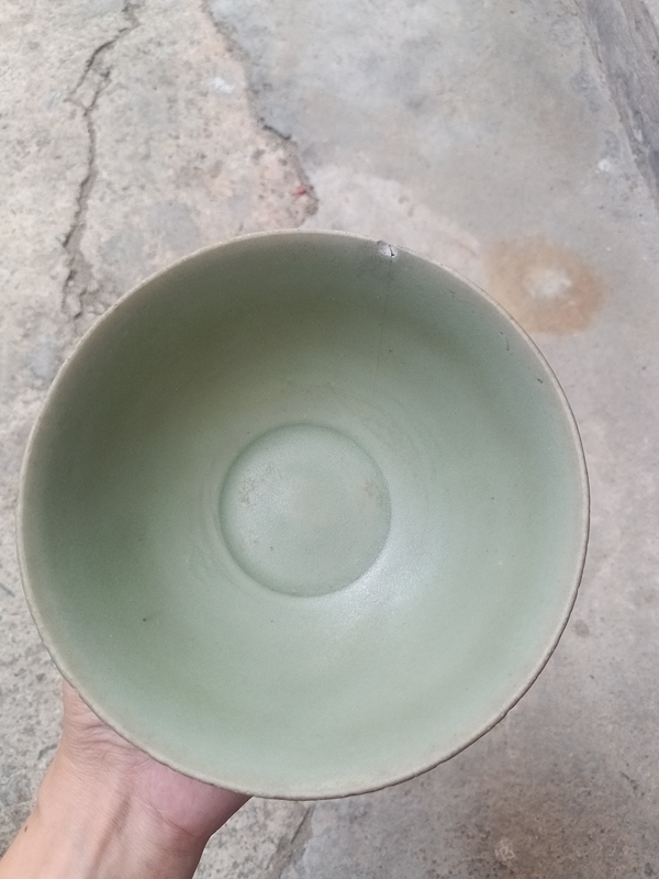 古玩陶瓷宋代龍泉青瓷刻仰蓮紋碗拍賣，當前價格1280元