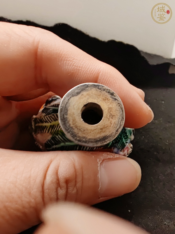 古玩陶瓷鼻煙壺真品鑒賞圖