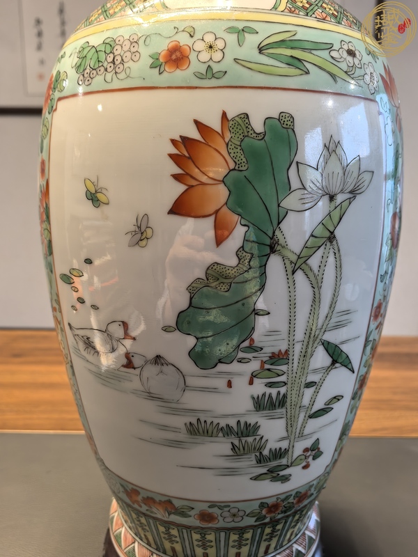 古玩陶瓷五彩花鳥紋盤口瓶真品鑒賞圖