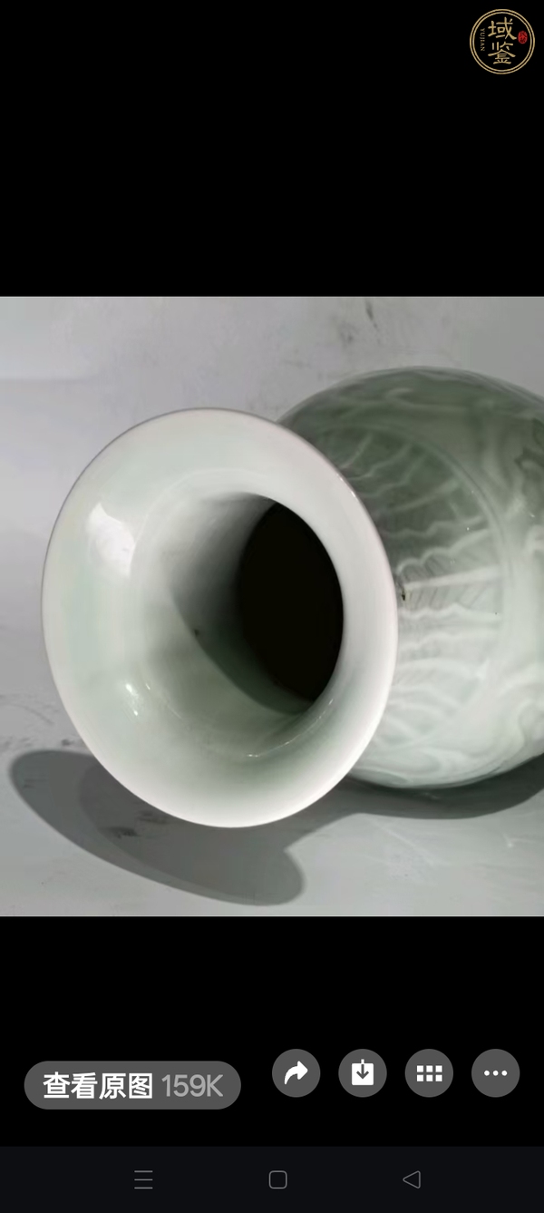 古玩陶瓷豆青釉刻花紋觀音瓶真品鑒賞圖