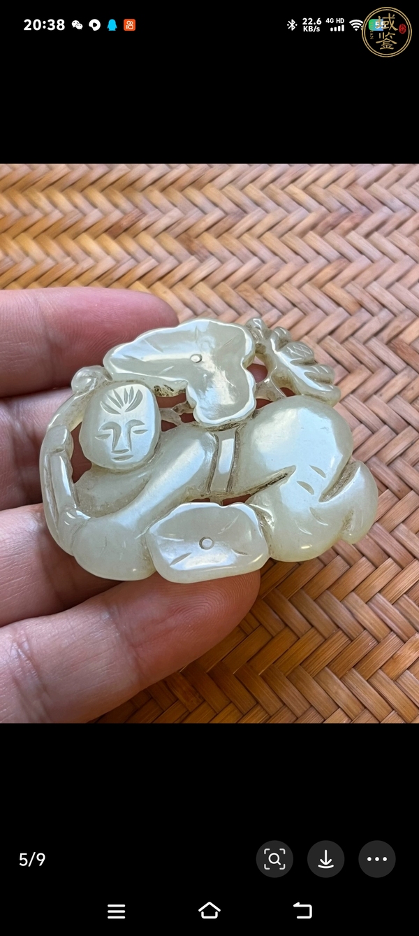 古玩玉器和田玉雕“執(zhí)荷童子”真品鑒賞圖