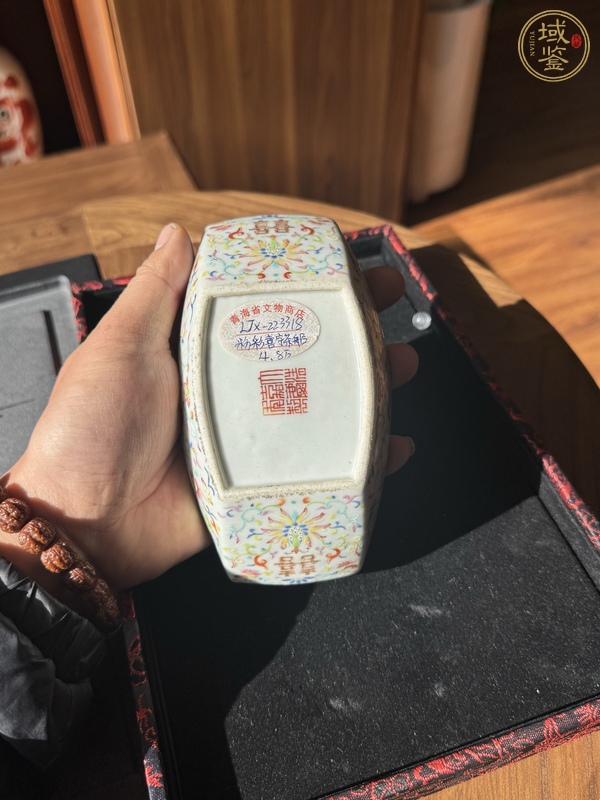 古玩陶瓷粉彩船型盤真品鑒賞圖