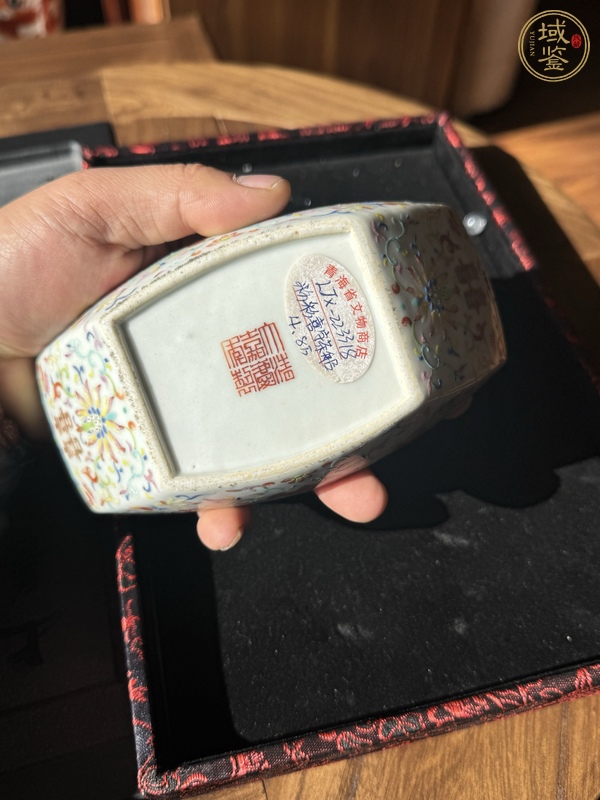 古玩陶瓷粉彩船型盤真品鑒賞圖