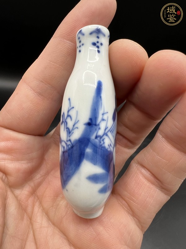 古玩陶瓷和合二仙人物紋青花鼻煙壺真品鑒賞圖