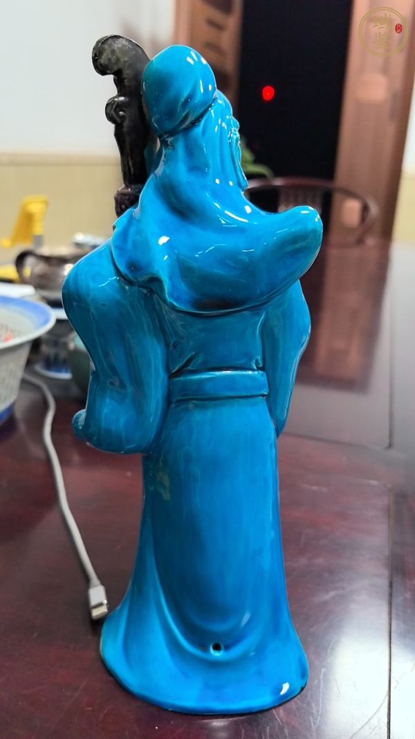 古玩陶瓷關(guān)公塑像真品鑒賞圖