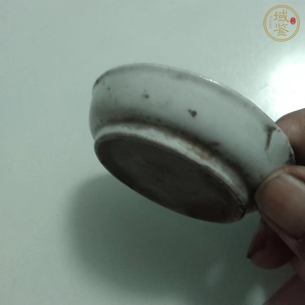 古玩陶瓷德化窯五彩壽字紋盤真品鑒賞圖