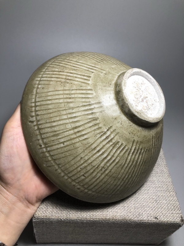 古玩陶瓷（收藏級）青釉刻花紋大碗拍賣，當前價格0元