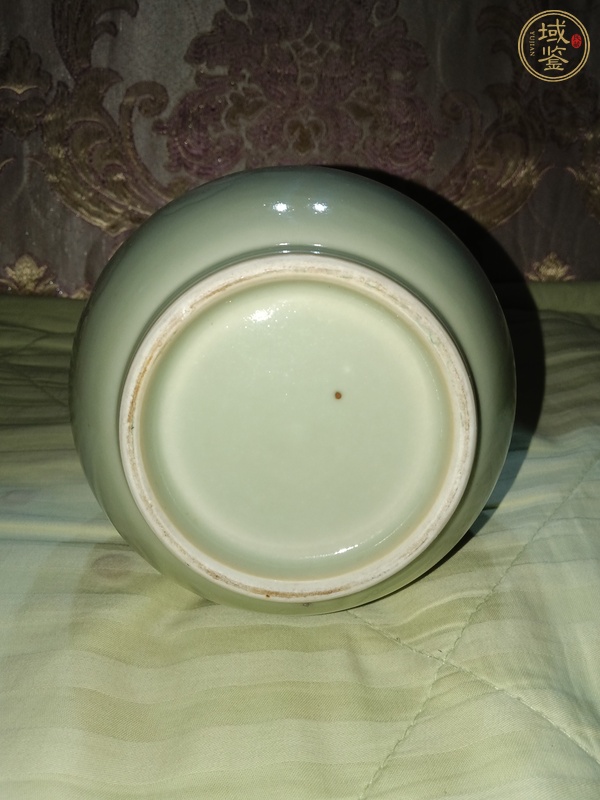古玩陶瓷豆青釉天球瓶真品鑒賞圖