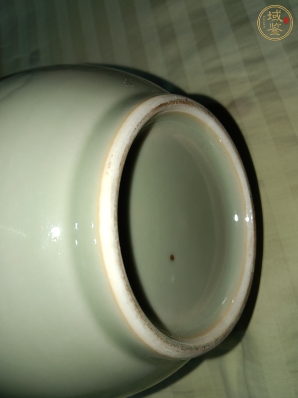 古玩陶瓷豆青釉天球瓶真品鑒賞圖
