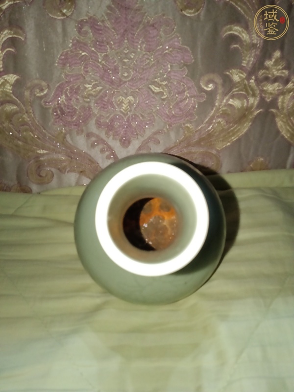 古玩陶瓷豆青釉天球瓶真品鑒賞圖