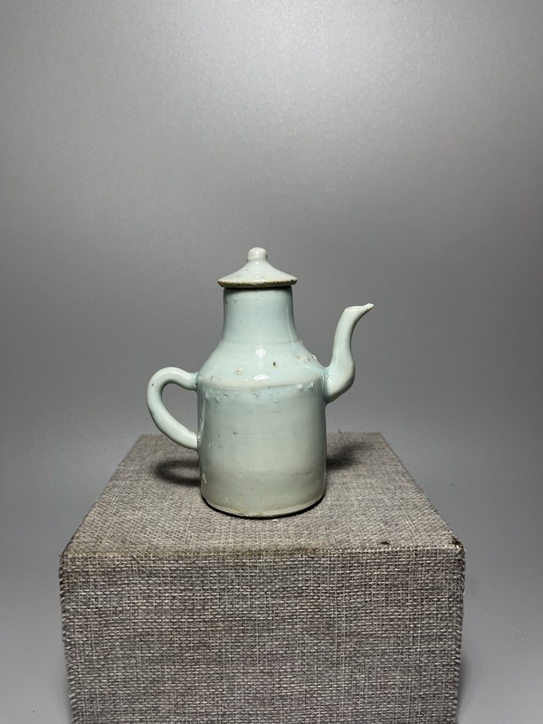 古玩轉(zhuǎn)賣明代影青釉執(zhí)壺拍賣，當前價格399元