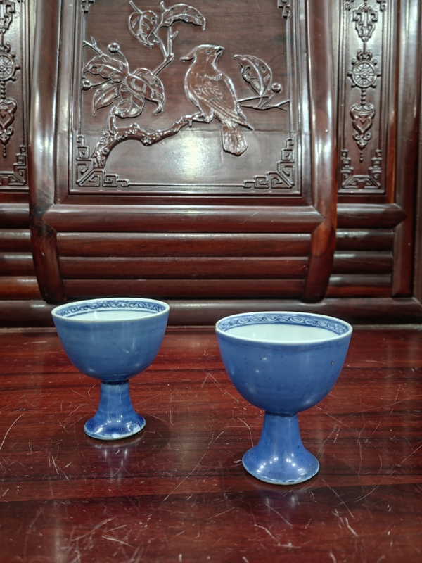 古玩轉(zhuǎn)賣高足杯拍賣，當前價格399元