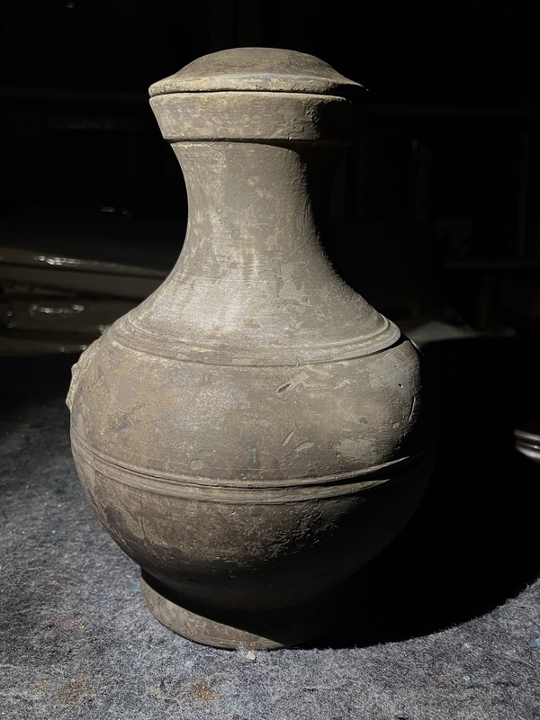 古玩陶瓷瓶拍賣(mài)，當(dāng)前價(jià)格820元