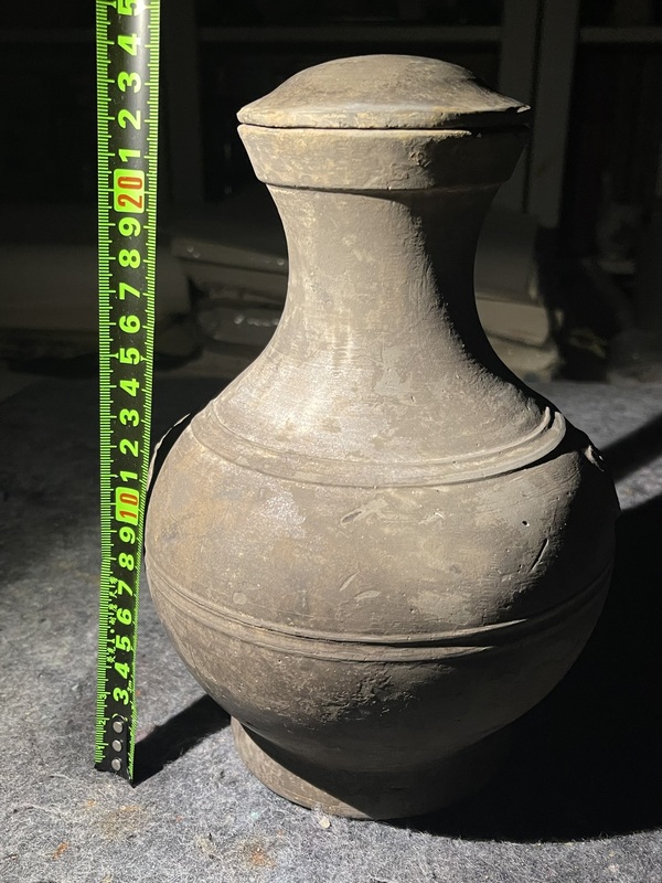 古玩陶瓷瓶拍賣(mài)，當(dāng)前價(jià)格820元