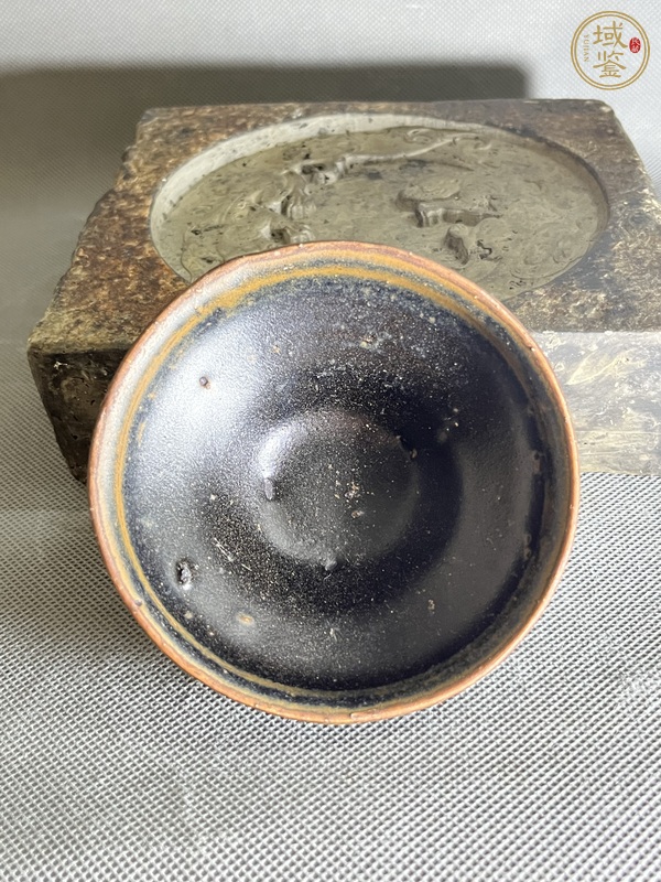 古玩建窯系福清窯黑釉茶盞真品鑒賞圖