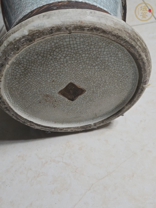 古玩陶瓷哥釉地鐵銹釉龍紋瓶真品鑒賞圖