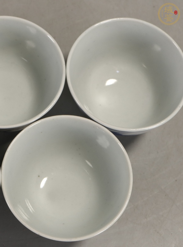 古玩陶瓷日本明治青花杯真品鑒賞圖