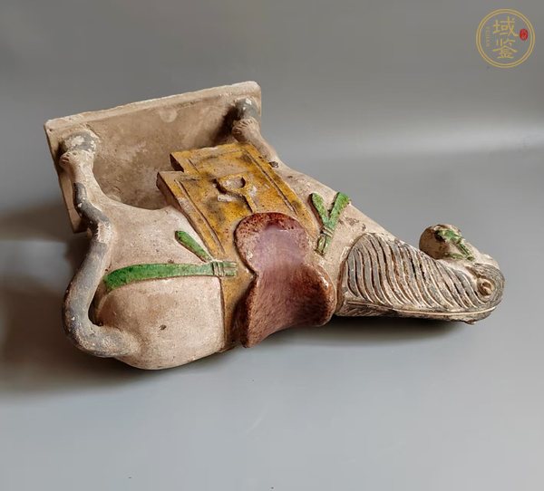 古玩陶瓷明三彩馬真品鑒賞圖