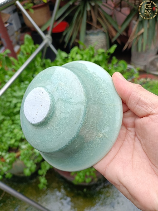 古玩陶瓷精品元代末龍泉梅子青釉茶盞拍賣，當(dāng)前價(jià)格3580元