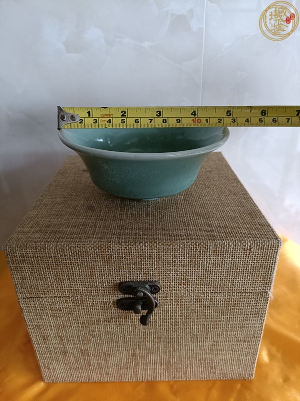 古玩陶瓷龍泉梅子青釉高足杯真品鑒賞圖