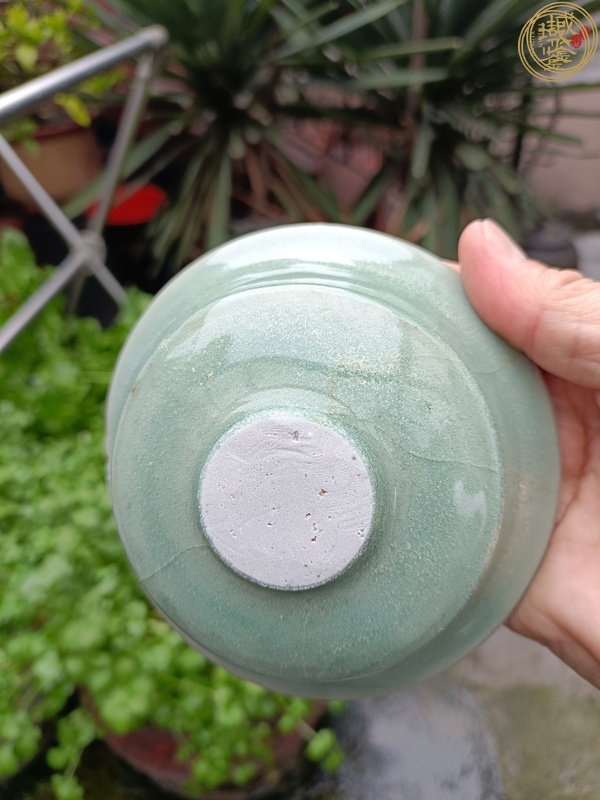 古玩陶瓷龍泉梅子青釉高足杯真品鑒賞圖