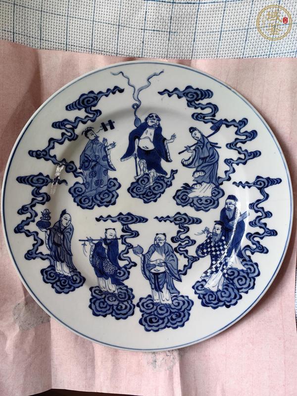 古玩陶瓷八仙圖青花盤真品鑒賞圖