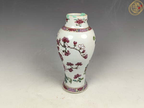 古玩陶瓷清中粉彩瓶真品鑒賞圖