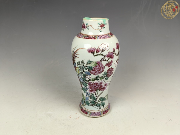 古玩陶瓷清中粉彩瓶真品鑒賞圖