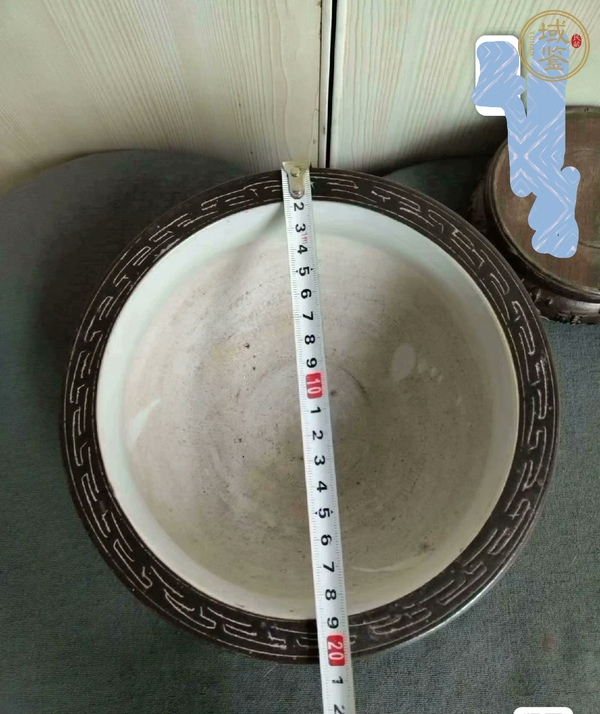 古玩陶瓷青花山水人物紋香爐真品鑒賞圖