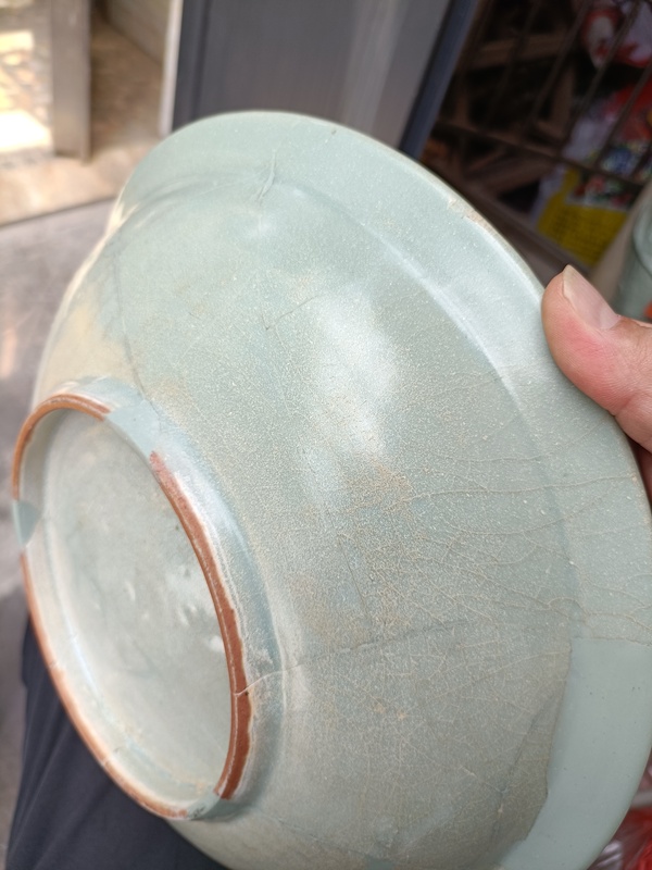 古玩陶瓷精品南宋龍泉粉青釉折沿大盤(口徑近30厘米)拍賣，當(dāng)前價(jià)格5980元