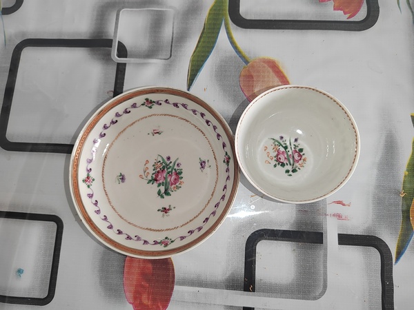 古玩陶瓷廣彩杯盤(pán)拍賣(mài)，當(dāng)前價(jià)格1200元