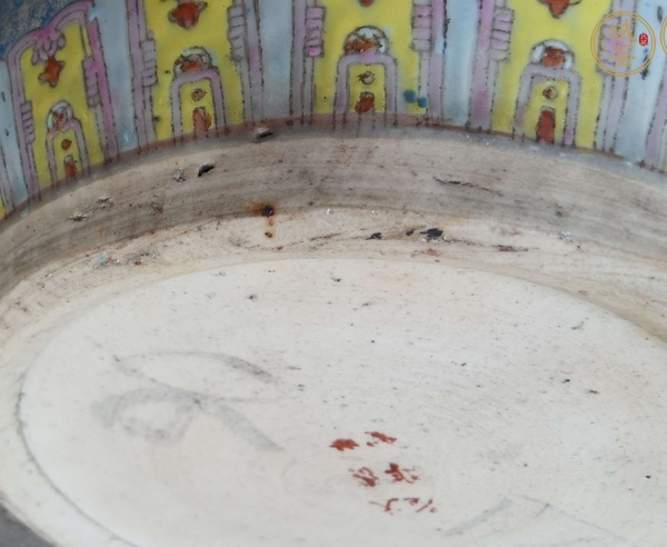 古玩陶瓷粉彩百蝶圖卷缸真品鑒賞圖