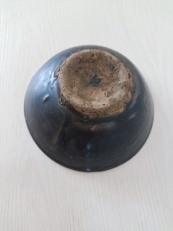 古玩陶瓷明代磁州窯淄素碗拍賣，當(dāng)前價(jià)格28元