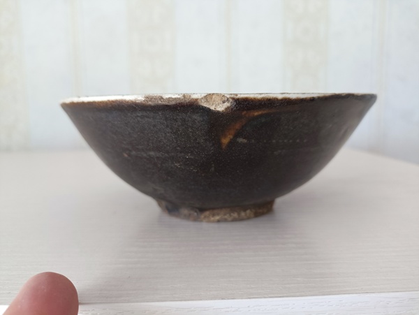 古玩陶瓷明代磁州窯淄素碗拍賣，當(dāng)前價(jià)格28元