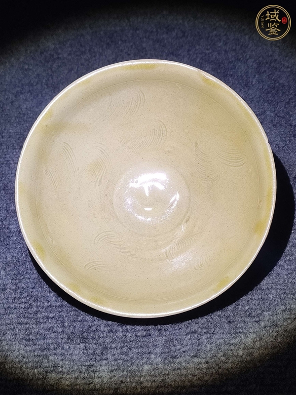 古玩陶瓷青白釉刻花碗真品鑒賞圖
