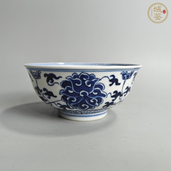 古玩青花纏枝花卉碗真品鑒賞圖