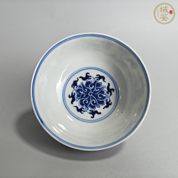 古玩陶瓷青花纏枝花卉碗真品鑒賞圖