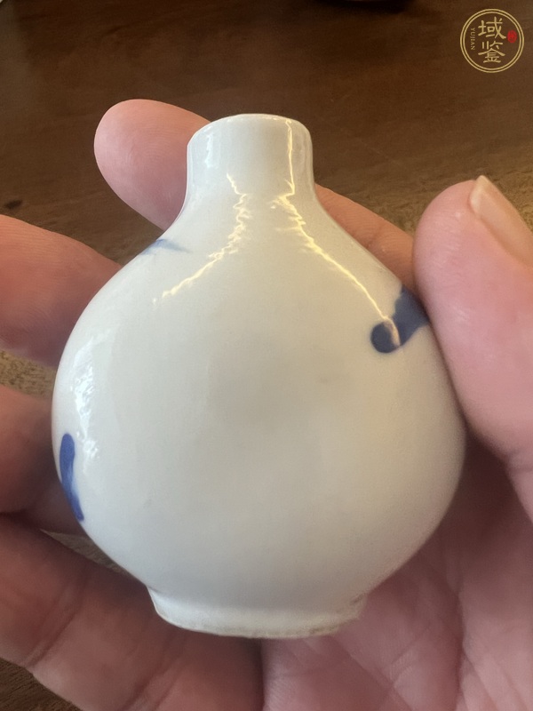 古玩陶瓷鼻煙壺真品鑒賞圖