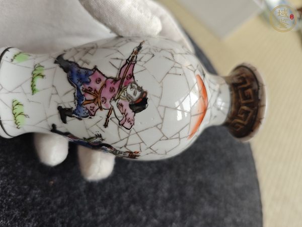 古玩陶瓷觀音瓶真品鑒賞圖