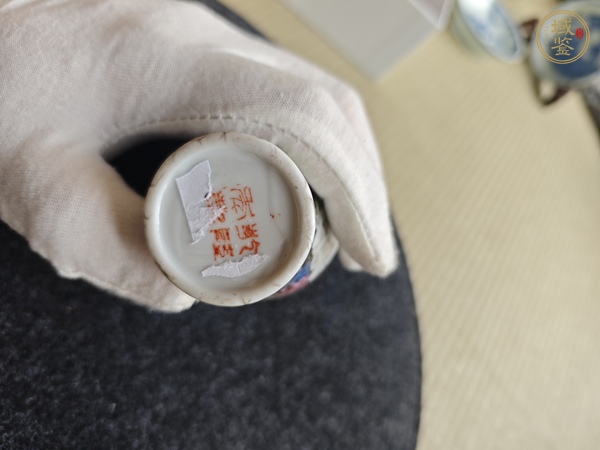 古玩陶瓷觀音瓶真品鑒賞圖