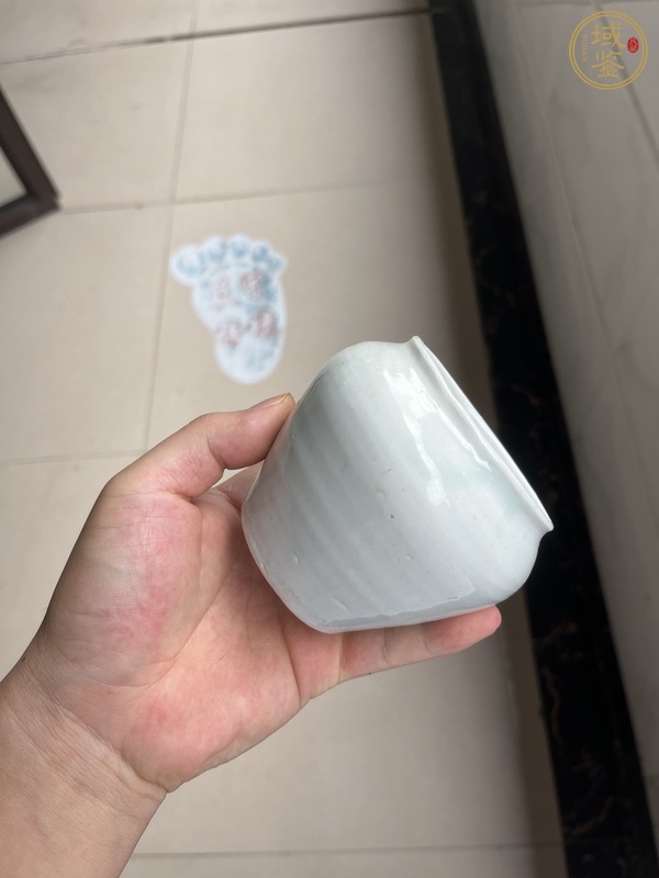 古玩陶瓷甜白釉罐真品鑒賞圖