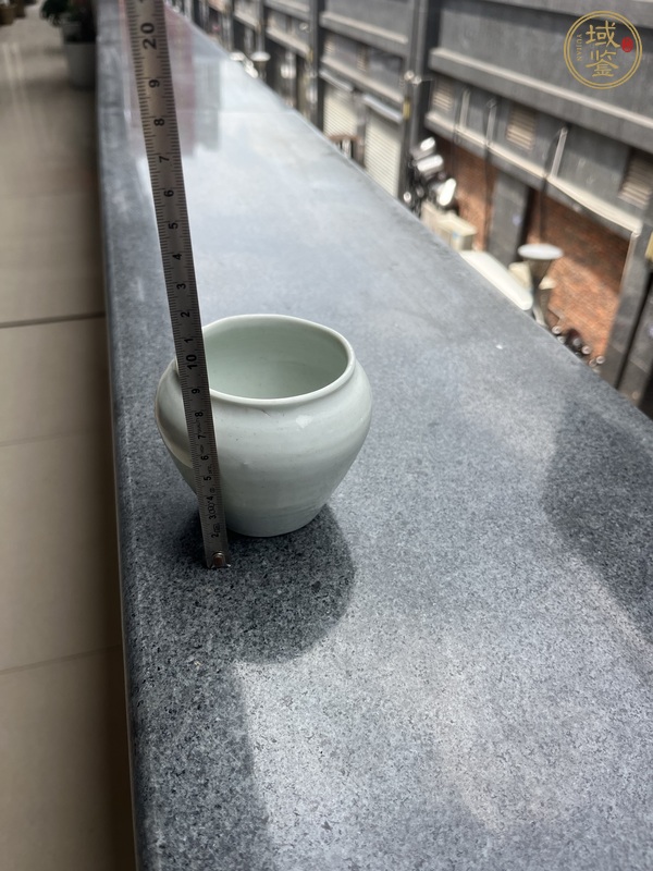 古玩陶瓷甜白釉罐真品鑒賞圖