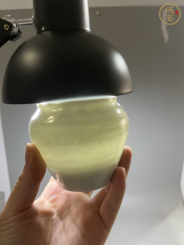 古玩陶瓷甜白釉罐真品鑒賞圖