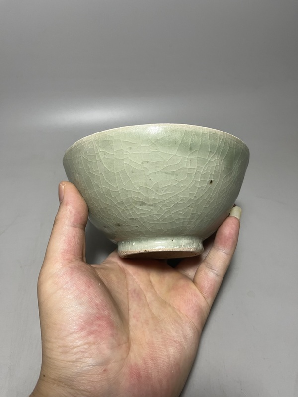古玩陶瓷龍泉青瓷茶碗拍賣,當(dāng)前價(jià)格1200元