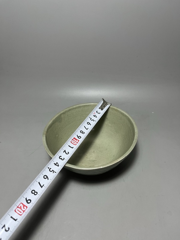 古玩陶瓷龍泉青瓷茶碗拍賣，當(dāng)前價(jià)格1200元
