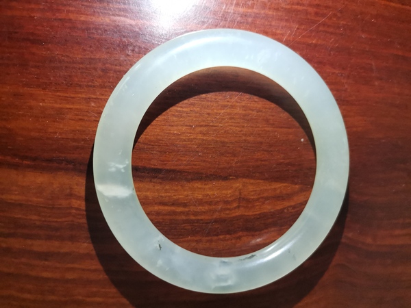 古玩玉器岫巖玉手鐲拍賣,當前價格260元