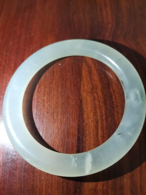 古玩玉器岫巖玉手鐲拍賣，當(dāng)前價(jià)格260元